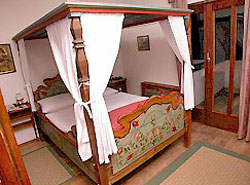 Schlafen im Himmelbett