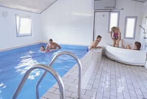 Pool mit Jaccuzi